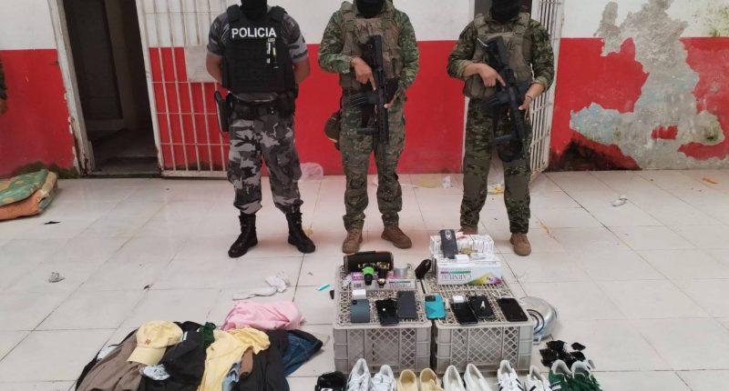 lo decomisado en intervención en la cárcel de Santo Domingo – La Voz del Altiplano