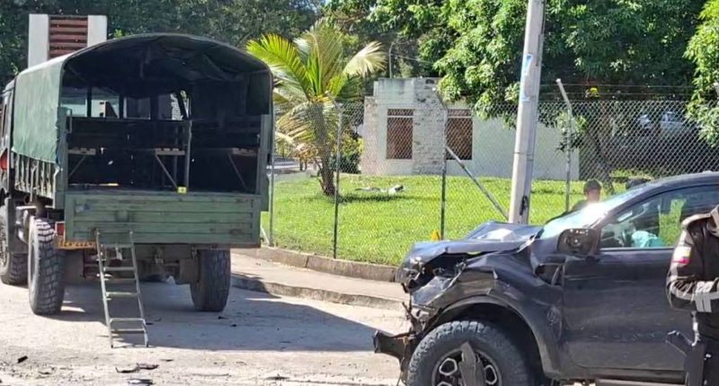 Choque entre camión militar y camioneta deja tres heridos – La Voz del Altiplano