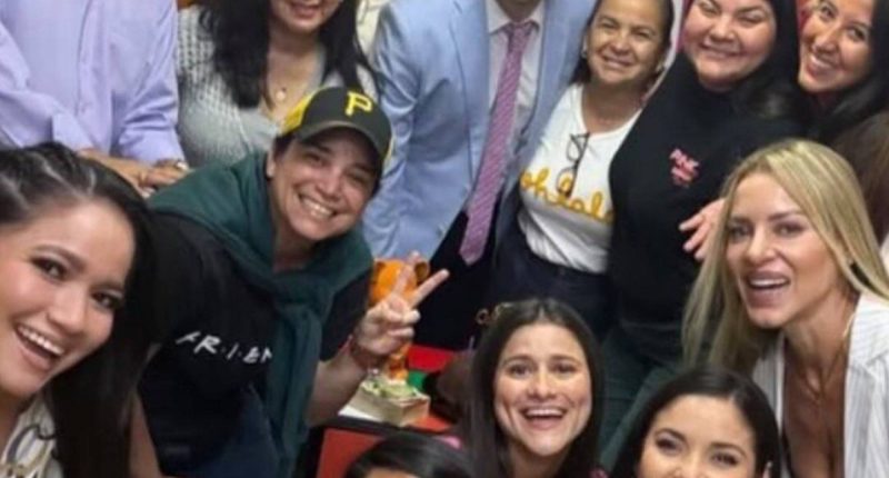 Víctor Aráuz festeja su cumpleaños durante el rodaje de El Cholito Forever – La Voz del Altiplano