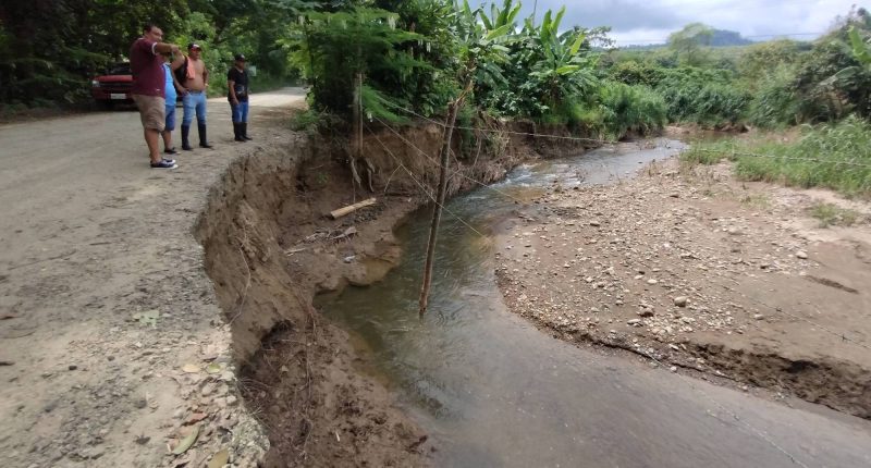 Socavón en vía a La Planchada amenaza turismo en Sucre – La Voz del Altiplano