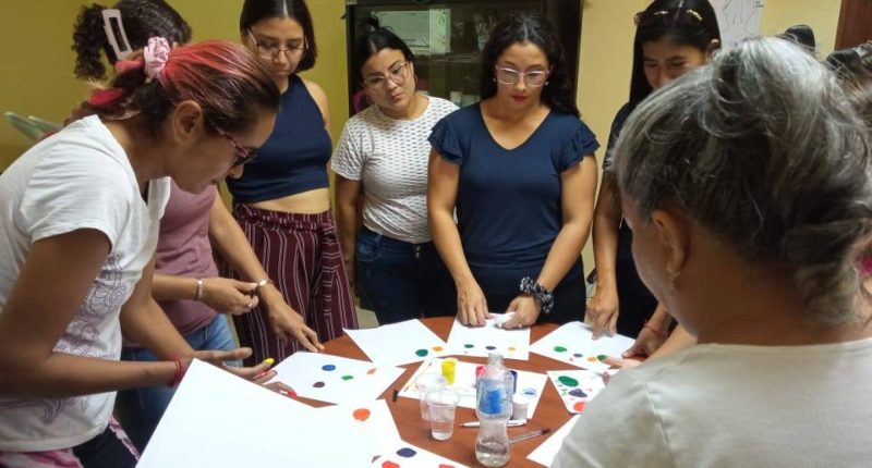 Formación en Peluquería: Proyectos de Cooperación Alemana – La Voz del Altiplano