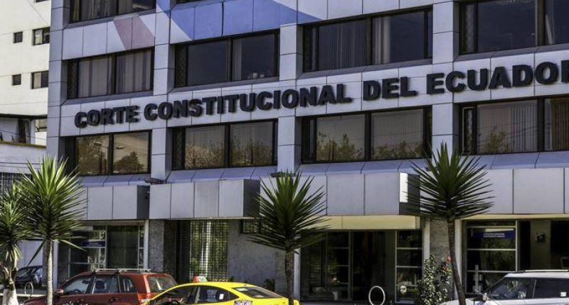 Corte Constitucional aprueba enmienda de Noboa – La Voz del Altiplano