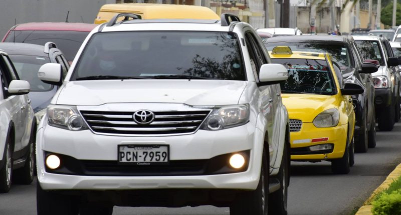 Ventas de vehículos eléctricos crecen 200% en 2025 – La Voz del Altiplano