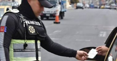 Acusan a agente de tránsito por extorsión en Rumiñahui – La Voz del Altiplano