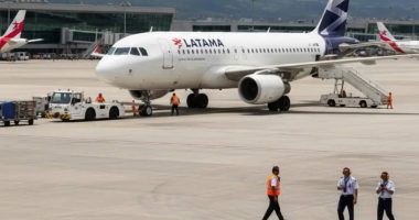 DGAC restablece al 100% el suministro de combustible Jet A-1 – La Voz del Altiplano