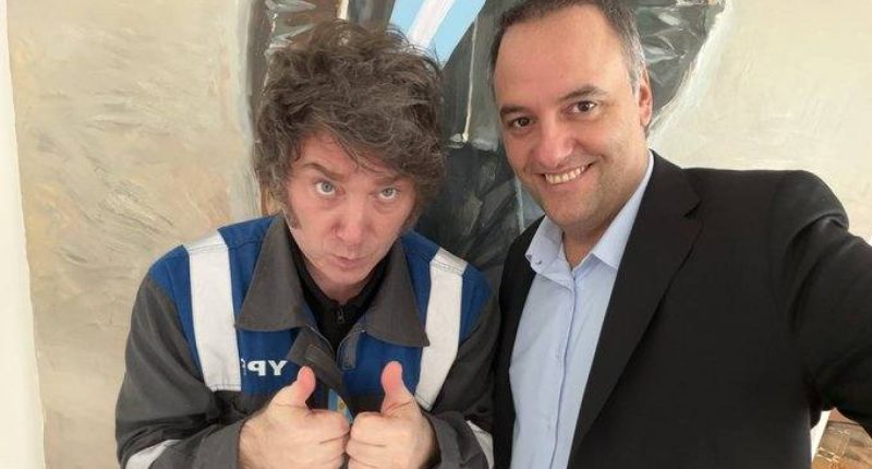 Escándalo hipotecario: Dudas sobre Manuel Adorni – La Voz del Altiplano