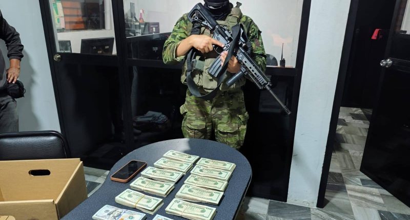 Detenido con 50 mil dólares en efectivo y mochila sospechosa – La Voz del Altiplano