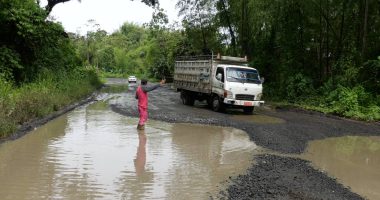 15 kilómetros de peligro y abandono – La Voz del Altiplano