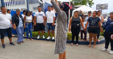 Julia Flores y la fe de hallar a los pescadores vivos – La Voz del Altiplano