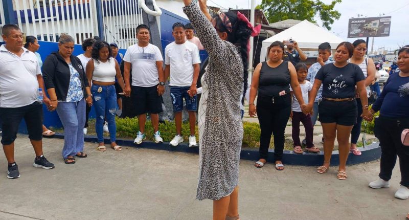 Julia Flores y la fe de hallar a los pescadores vivos – La Voz del Altiplano