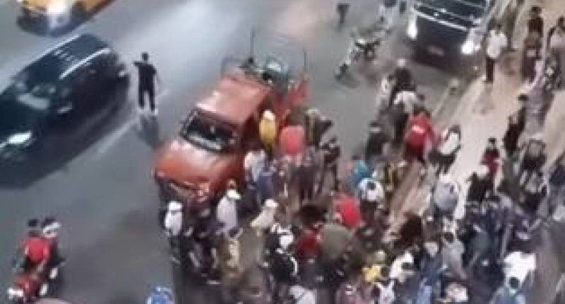 Un muerto y explosivo en centro comercial – La Voz del Altiplano