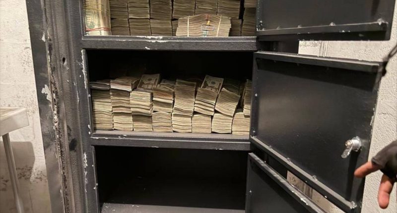 Investigación de dinero en caja fuerte en Quito – La Voz del Altiplano