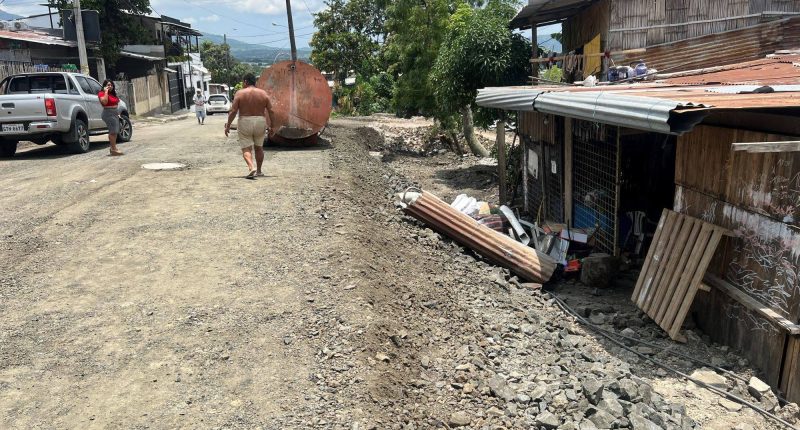 Familias de la calle Chimborazo siguen esperando ayuda – La Voz del Altiplano