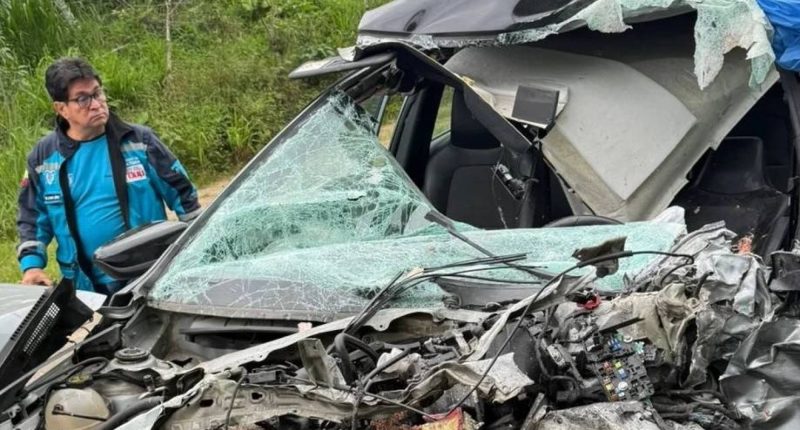 Accidente mortal en el oriente ecuatoriano: auto destruido – La Voz del Altiplano