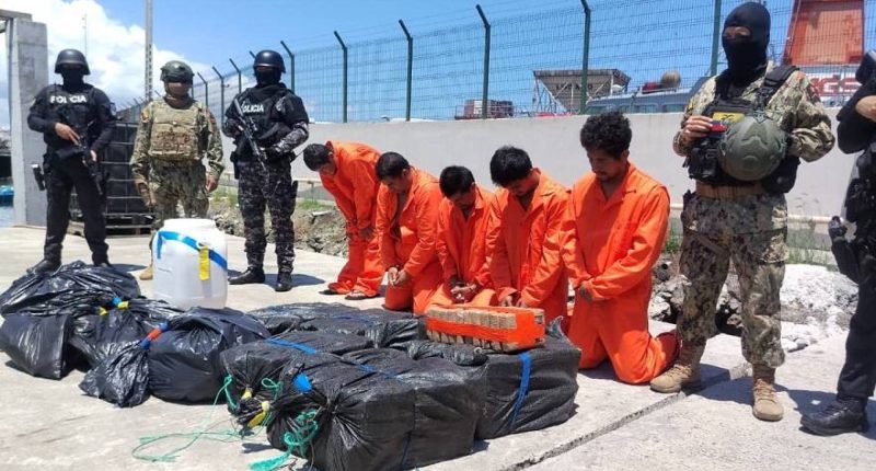 Fuerzas Armadas capturan droga y arrestan a 11 en Ecuador – La Voz del Altiplano
