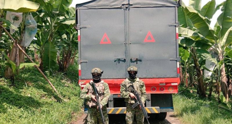 militares decomisan 5.000 galones de combustible robado en operativo hidrocarburífero – La Voz del Altiplano