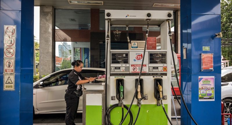 El petróleo se dispara por la guerra en Oriente Medio y genera pérdidas en las bolsas mundiales – La Voz del Altiplano