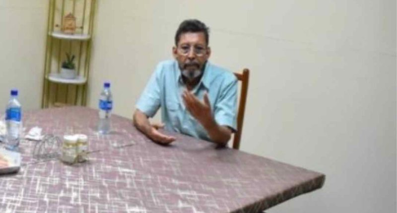 Dictadura presenta fotos de Bayardo Arce en las que luce desmejorado – La Voz del Altiplano