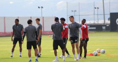 El ‘Rodillo’ se fortalece en Quillán Loma  – La Voz del Altiplano