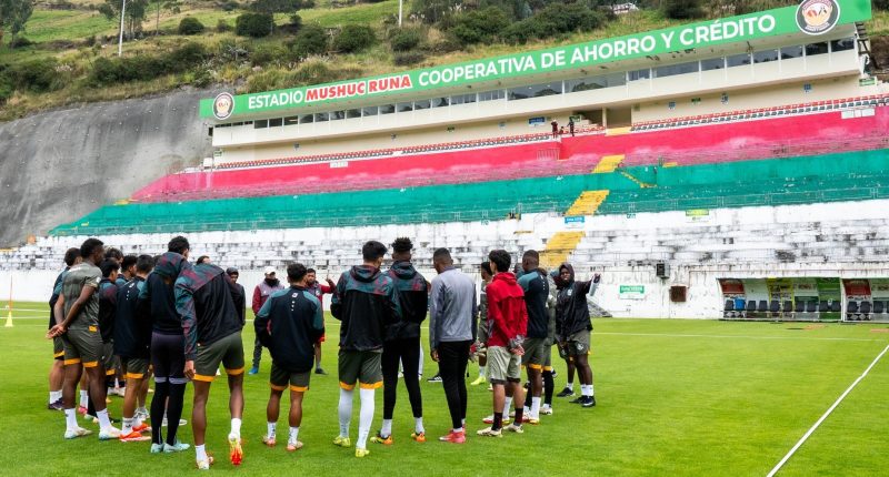 Vélez afina al ‘Ponchito’ en Echaleche  – La Voz del Altiplano