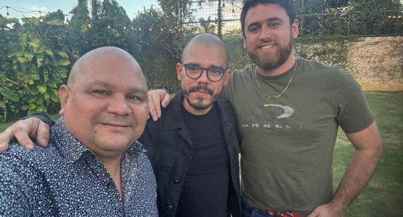 Reaparece Juan Carlos Ortega junto a exboxeador protegido por los dictadores – La Voz del Altiplano