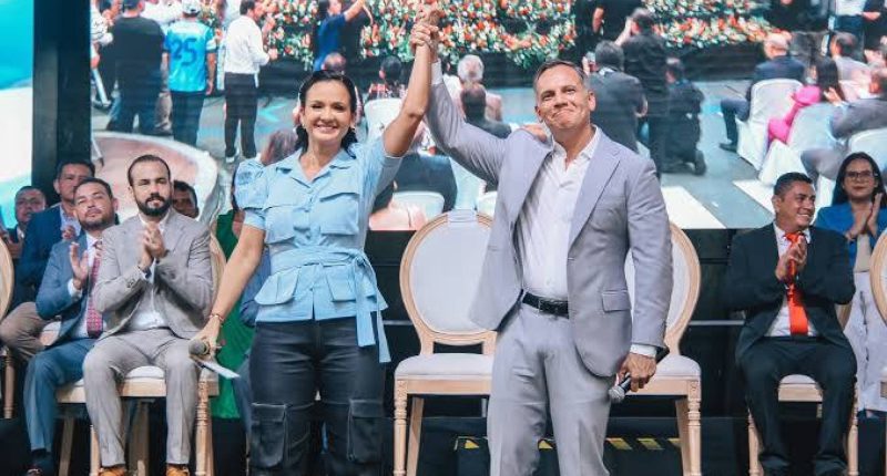 Renuncia Carlos Serrano, Viceprefecto del Guayas – La Voz del Altiplano