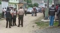 Hombre muere en Esmeraldas mientras estaba en su portal – La Voz del Altiplano