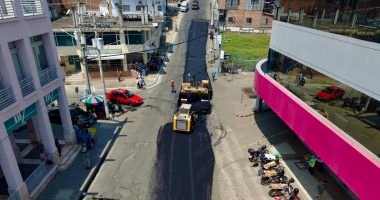 Manta impulsa bacheo asfáltico en zonas críticas de la ciudad – La Voz del Altiplano