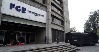 Ecuador enfrenta déficit: 631 fiscales urgentes – La Voz del Altiplano
