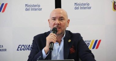 Gian Carlo Loffredo lidera operaciones del USS Nimitz – La Voz del Altiplano