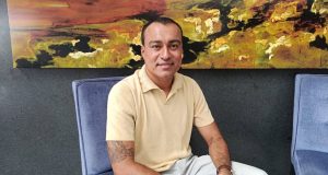 De Capitán de Fútbol Playa a Líder Social – La Voz del Altiplano