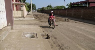Más de un mes sin obreros – La Voz del Altiplano