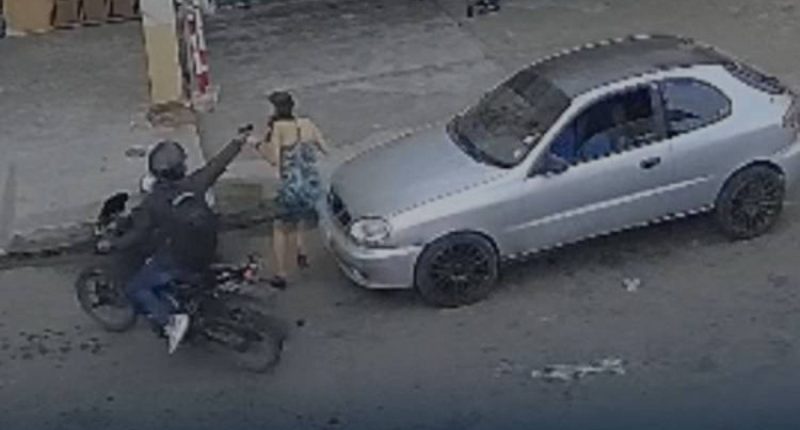 Mujer asaltada en zona bancaria – La Voz del Altiplano