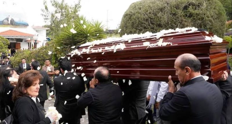 Detalles emotivos del funeral de Gustavo Velásquez – La Voz del Altiplano