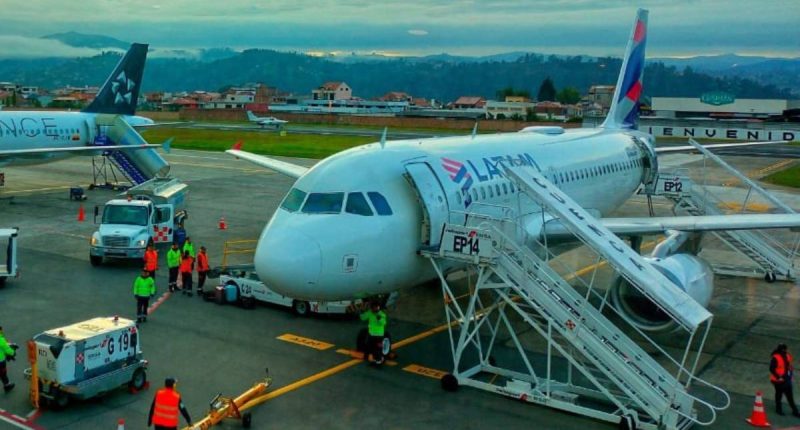 Nueva ruta aérea en Ecuador conecta a Cuenca con Galápagos – La Voz del Altiplano