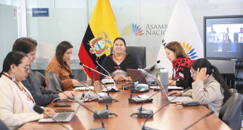 Comisión Aprueba Informe para Ley de Educación Financiera – La Voz del Altiplano