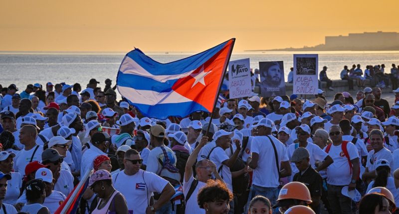 Cuba «defiende la patria» el 1 de mayo en medio de tensiones con EEUU – La Voz del Altiplano
