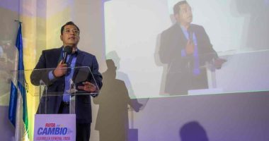 ¡Sorpresa! ¿Quiénes acompañaron a Félix Maradiaga en su reciente evento político? – La Voz del Altiplano